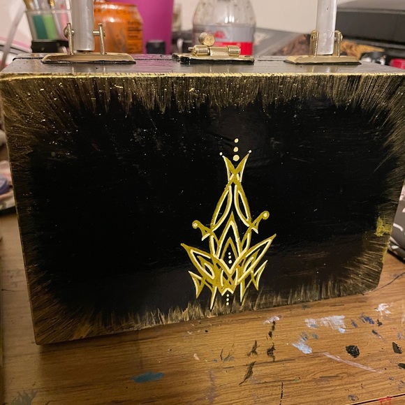 Pinup wood purse hand painted horror Misfits purse - Picture 5 of 6